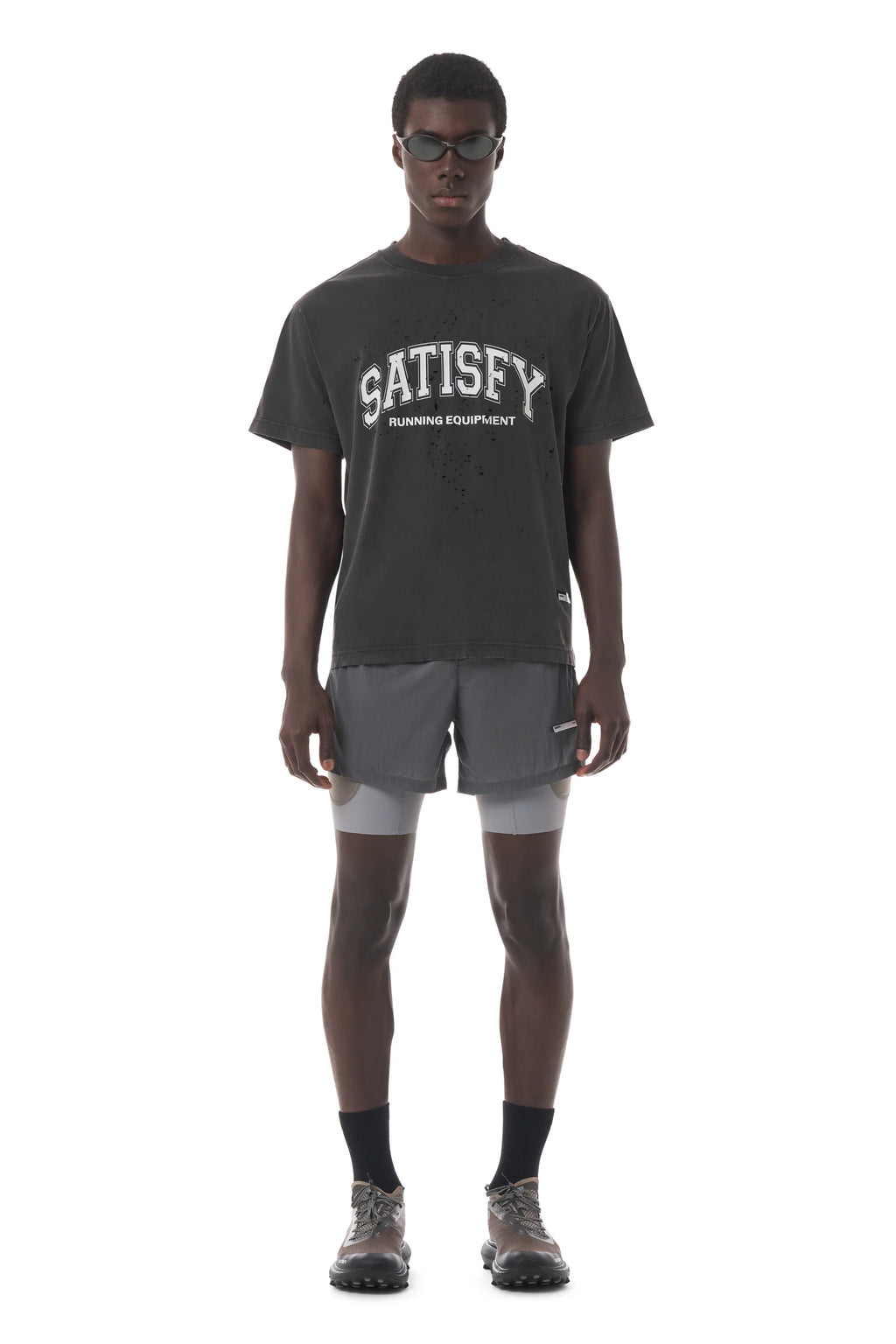 MothTech T-Shirt Aged Black Varsity by Satisfy