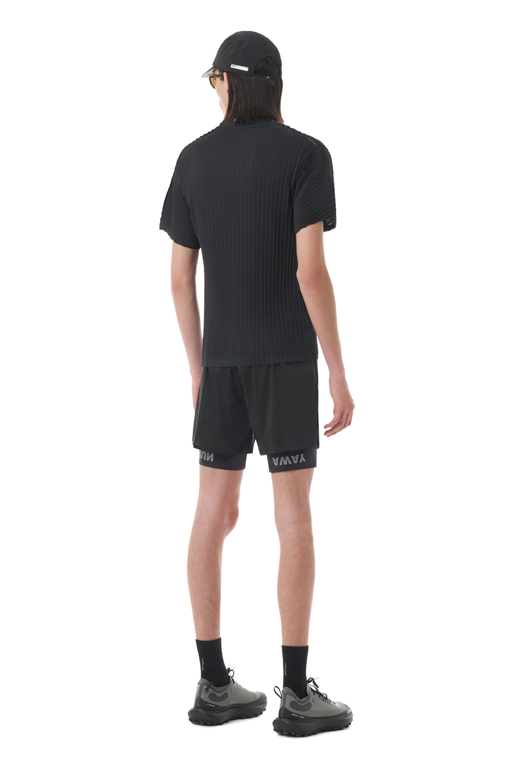 AuraLite Pleated T-Shirt Black
