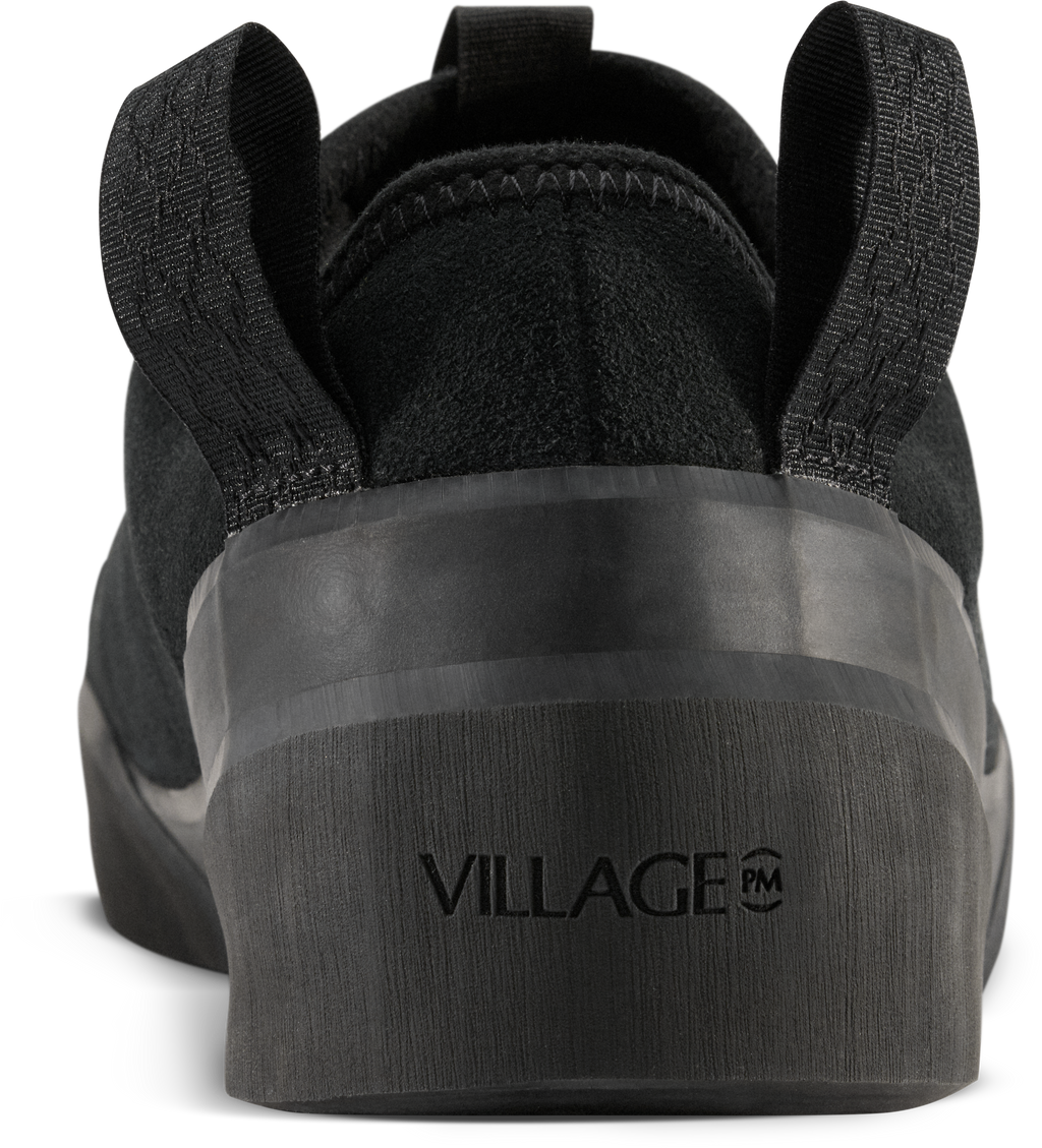 Village 1PM skate shoe in Black
