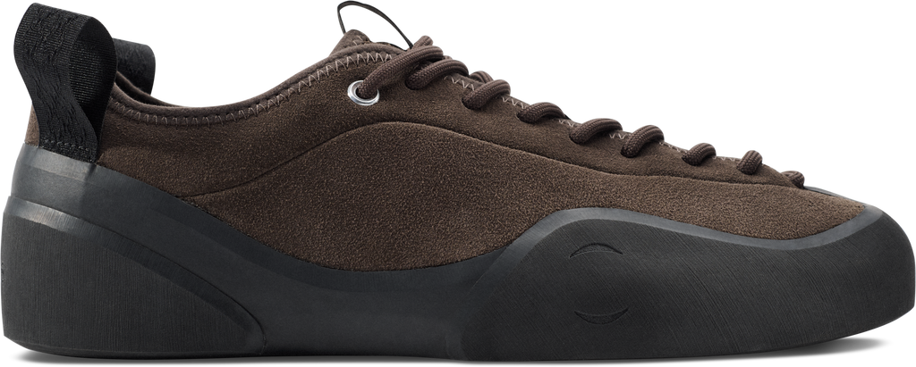 Village 1PM skate shoe in Chocolate