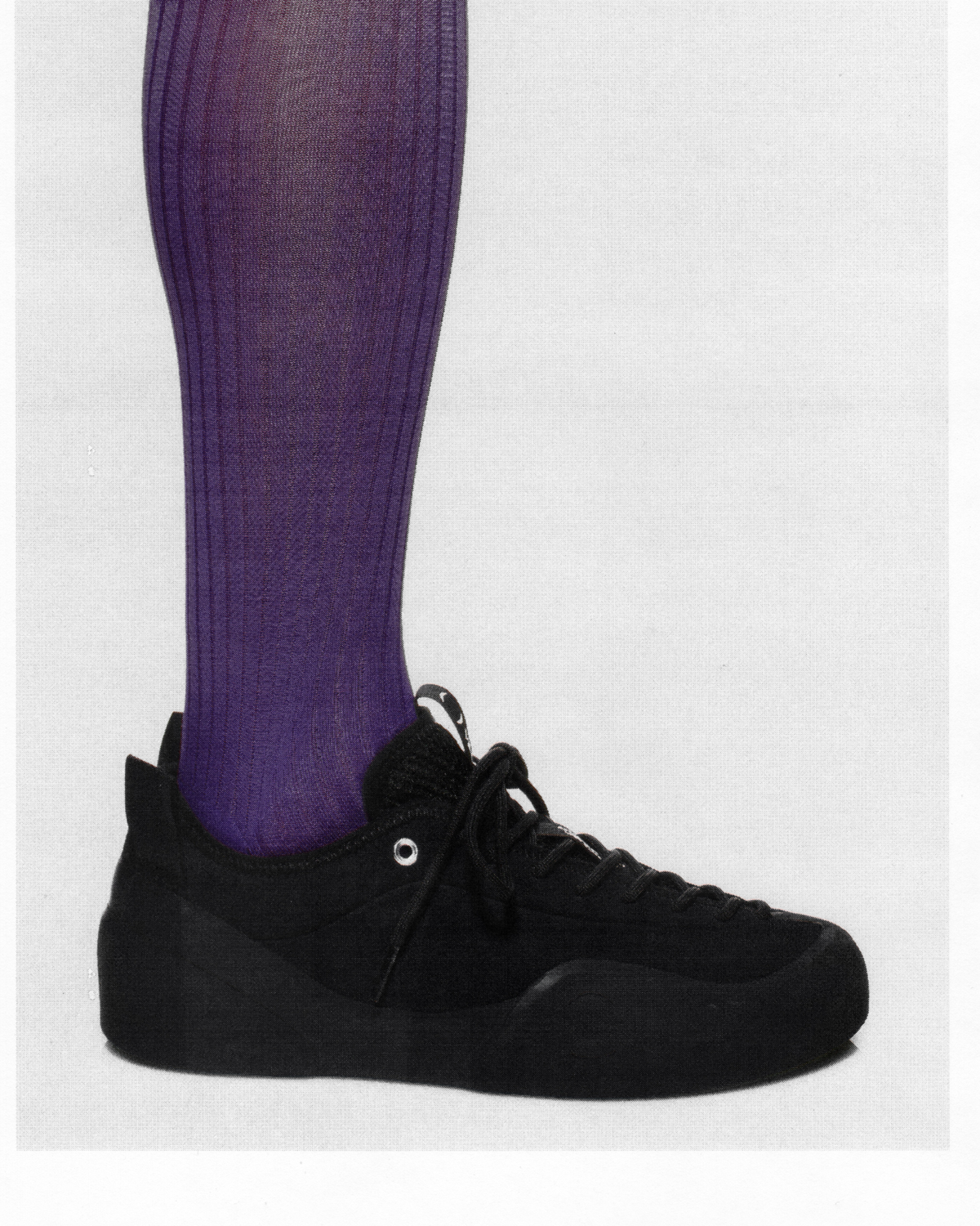 Village 1PM skate shoe in Black