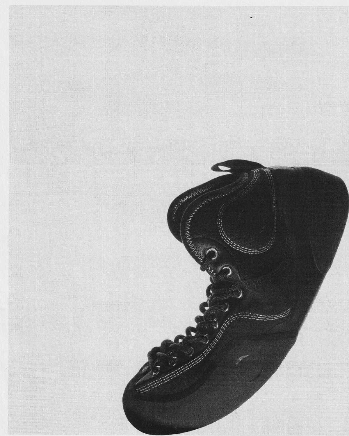 Village 1PM Mid-top skate shoe in Black