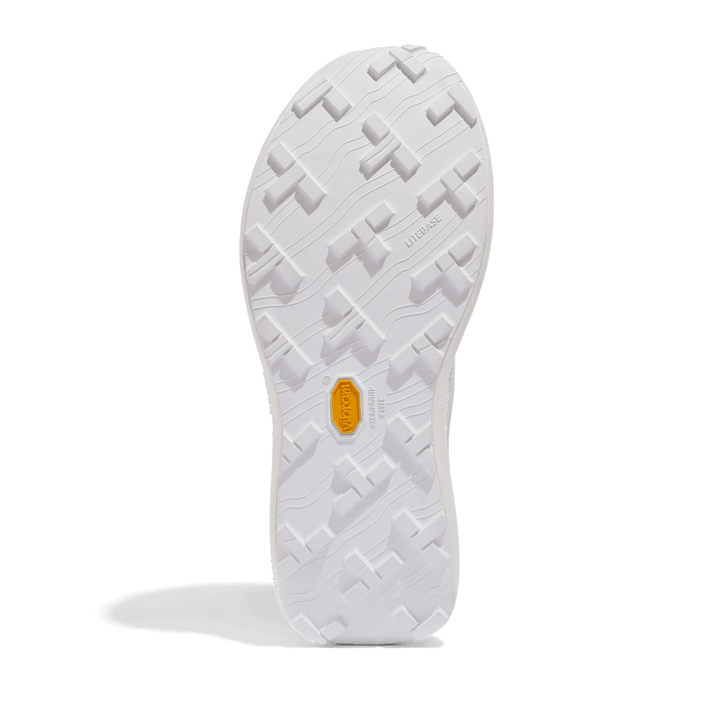 Norda 005 trail running shoe in Neve, angled view
