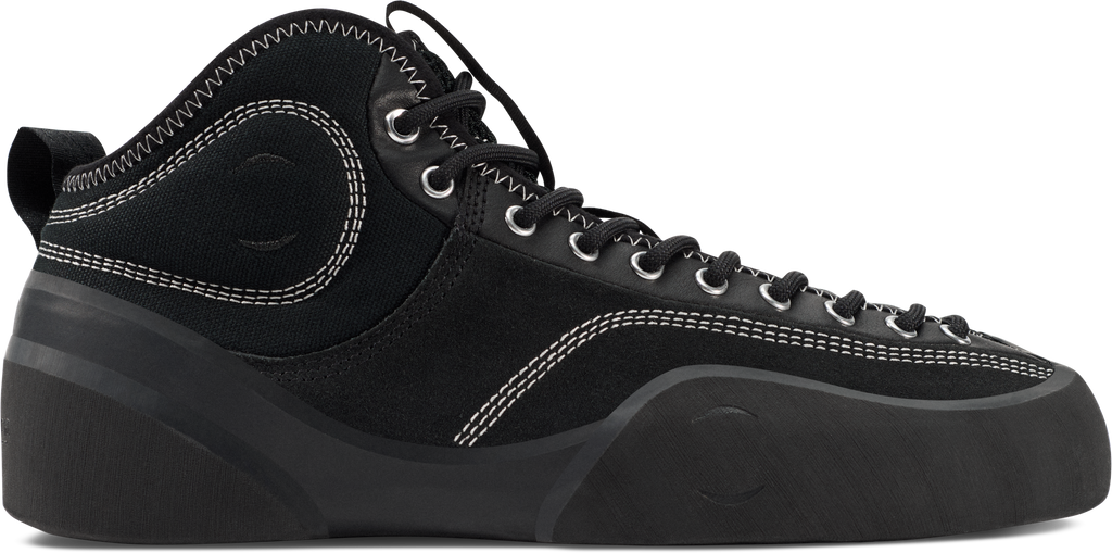 Village 1PM Mid-top skate shoe in Black