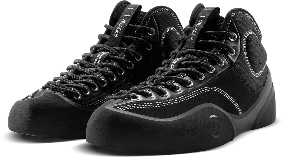 Village 1PM Mid-top skate shoe in Black